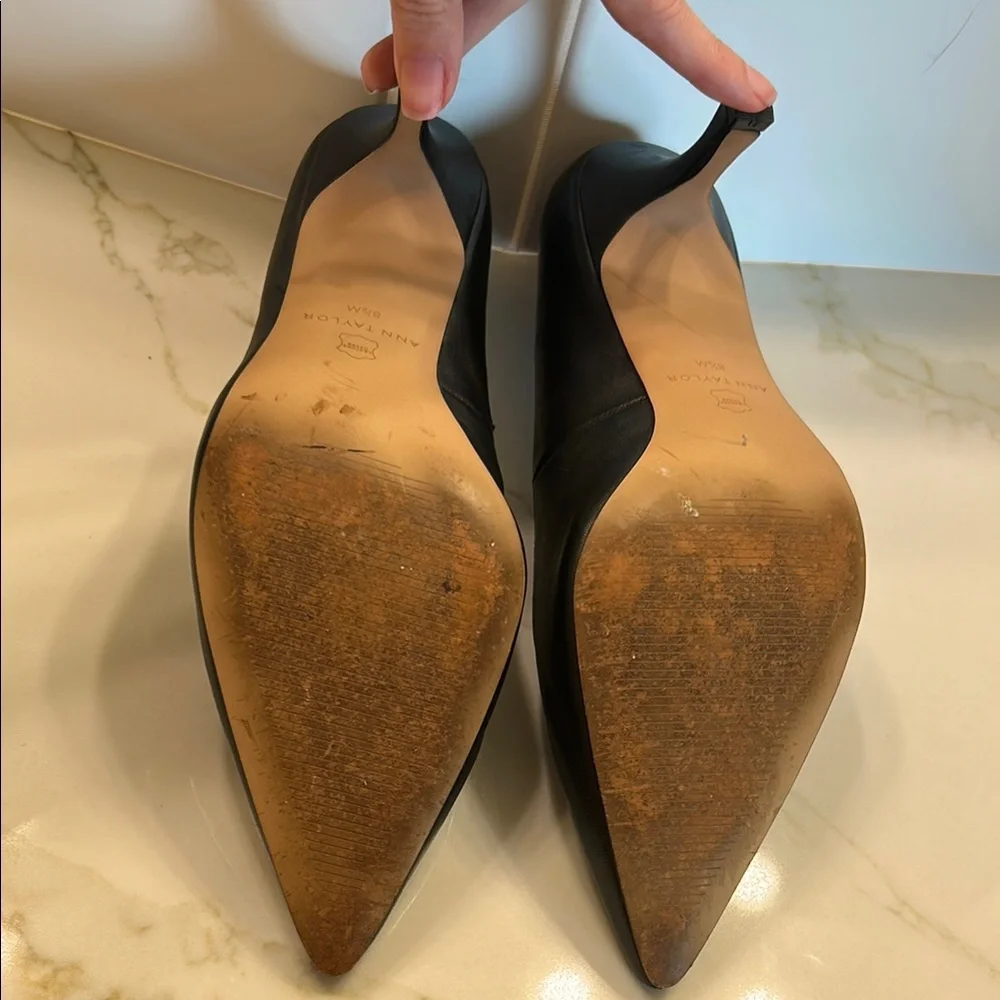 Ann Taylor Black Pointed-Toe Leather Pumps